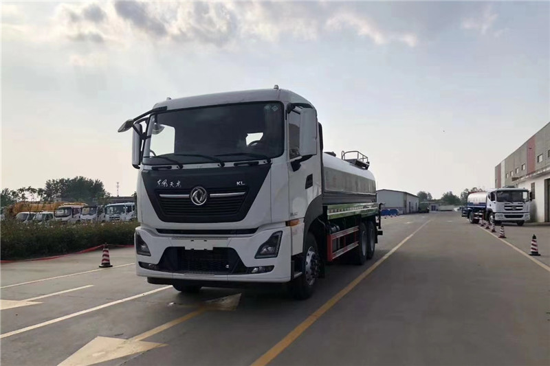 東風天龍后八輪20噸噴霧車，國六綠化噴灑車